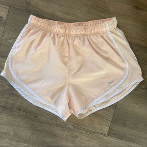 Nike classic women’s running shorts in peach